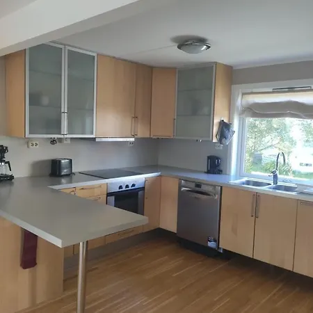 Appartement Feelhome 4- Bedroms Njords Veg Tromsø